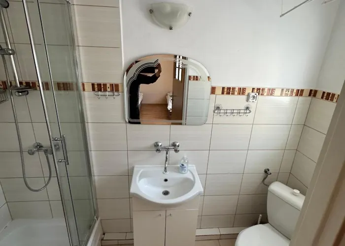 Kolejowa 3A 尼彻兹